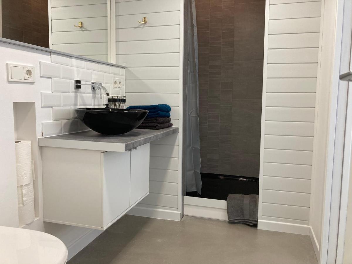 Living At Saarpartments - Adultsonly - Business & Holiday Homes With Kitchen For Long- And Short Term Stay, 3 Min To St Johanner Markt And Points Of Interest Saarbrücken Eksteriør billede